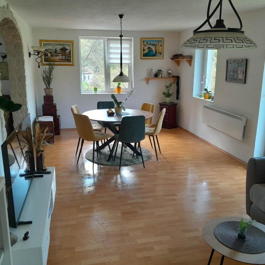 Nice Apartment Near By Capital Of Slovenia 卢布尔雅那 外观 照片